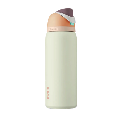 Owala 32 oz Freesip Bottle in Surfs Edge